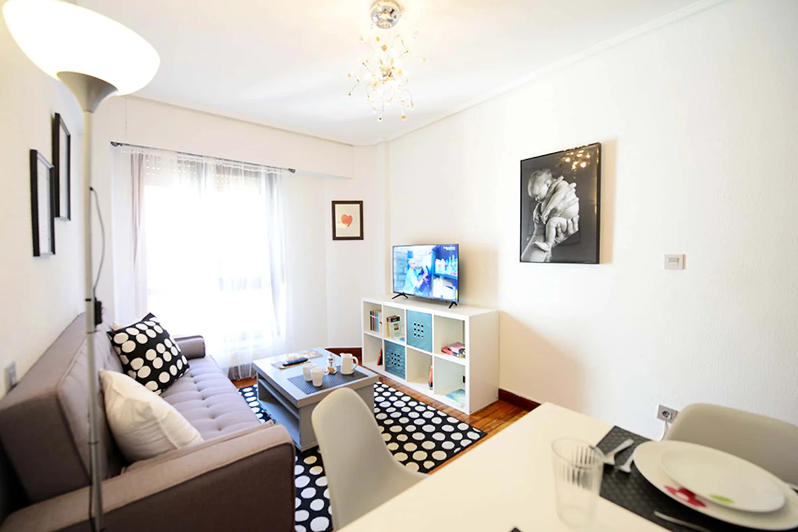 Quarto amigo do estudante em com comodidades modernas