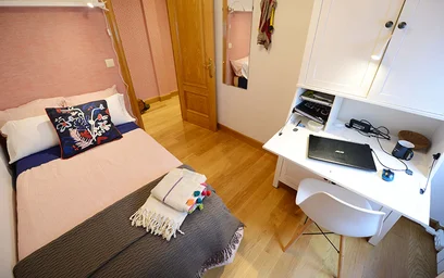 Quarto privado em 48004 Bilbao, Biscay, Spain, imagem 3 de 22