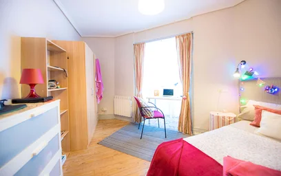 Quarto privado em Fika Kalea, 48006 Bilbo, Bizkaia, Spain, imagem 3 de 16