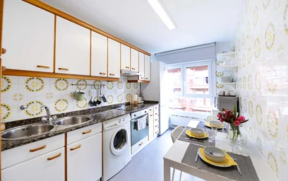 Quarto privado em 48004 Bilbao, Biscay, Spain, imagem 16 de 17