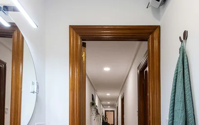 Quarto barato em {area}