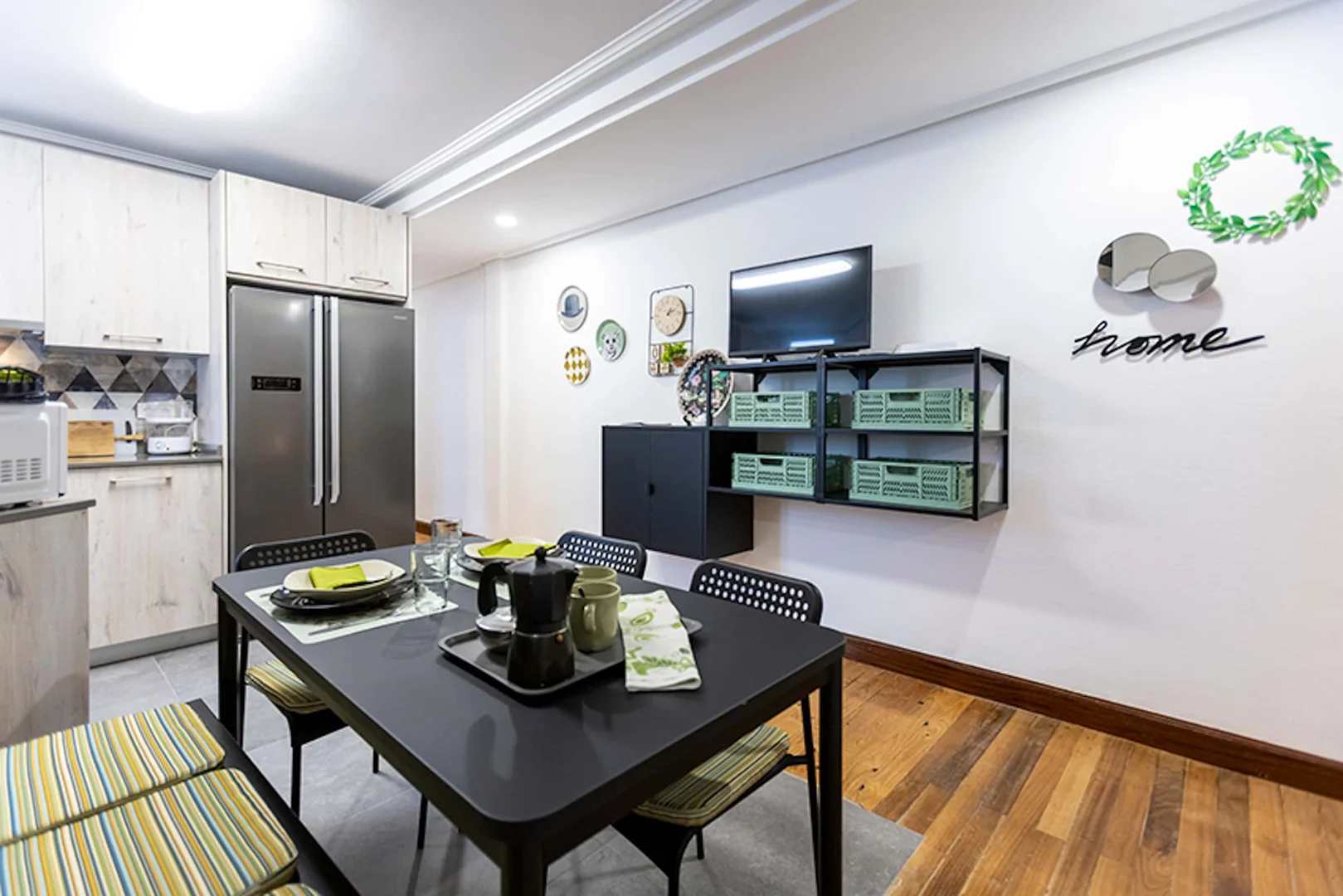 Quarto de estudante económico com localização conveniente em