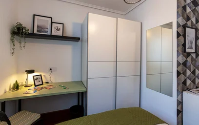 Quarto privado em 48004 Bilbao, Biscay, Spain, imagem 16 de 29