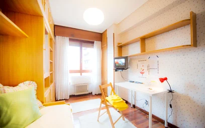 Quarto privado em Amadeo Deprit Kalea, 48006 Bilbo, Bizkaia, Spain, imagem 7 de 18