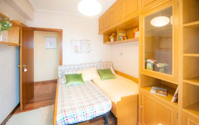 Quarto privado em Amadeo Deprit Kalea, 48006 Bilbo, Bizkaia, Spain, imagem 12 de 18