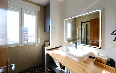 Quarto privado em Zabalbide Kalea, 48006 Bilbo, Bizkaia, Spain, imagem 17 de 22