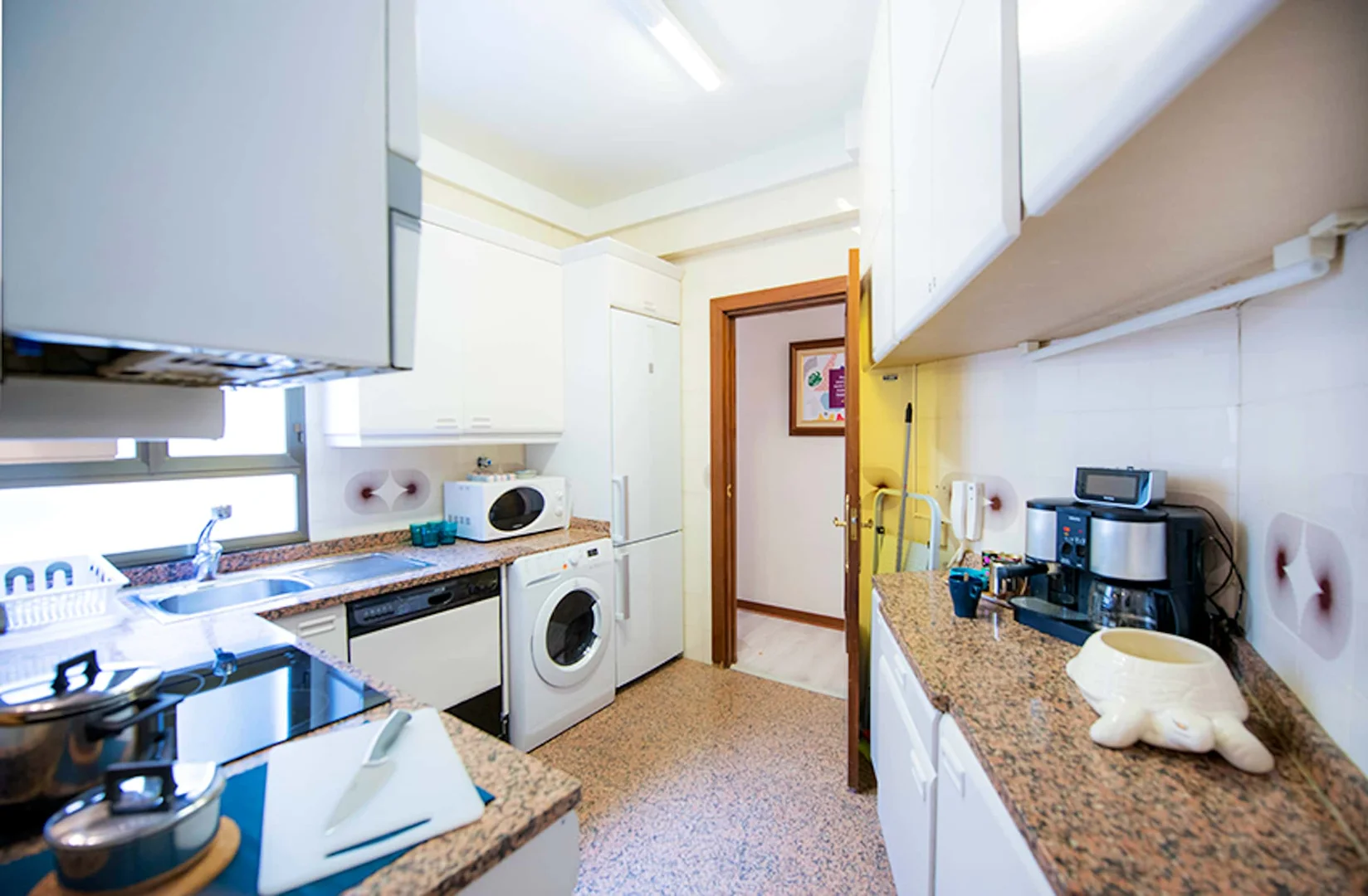 Stanza funzionale per studenti perfetta per studiare a 