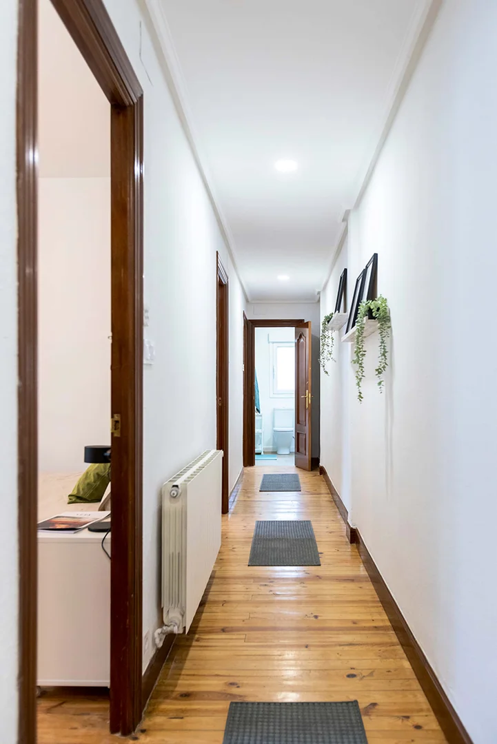 Quarto de estudante económico com localização conveniente em
