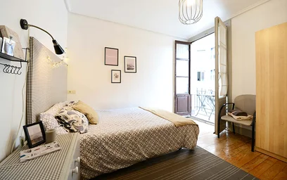 Quarto privado em Fika Kalea, 48006 Bilbo, Bizkaia, Spain, imagem 3 de 20