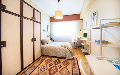 Quarto privado em Elexabarri Kalea, 48002 Bilbo, Bizkaia, Spain, imagem 3 de 18