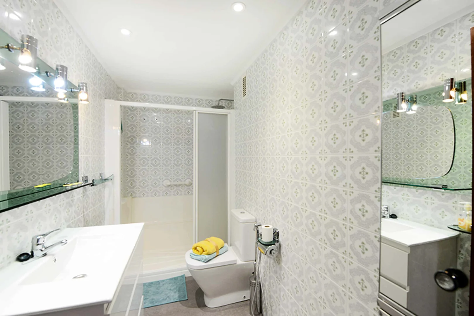 Quarto amigo do estudante em  com comodidades modernas