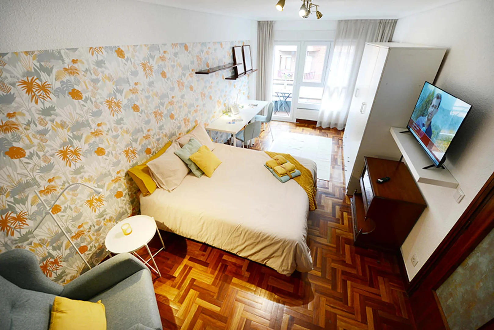 Quarto de estudante económico perto do campus em 