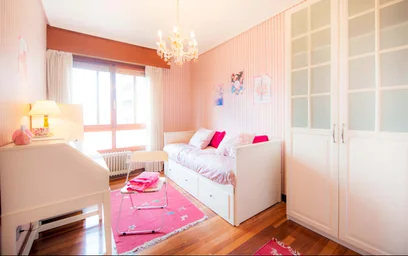 Quarto privado em Amadeo Deprit Kalea, 48006 Bilbo, Bizkaia, Spain, imagem 18 de 18