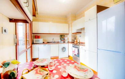 Quarto privado em Amadeo Deprit Kalea, 48006 Bilbo, Bizkaia, Spain, imagem 17 de 18