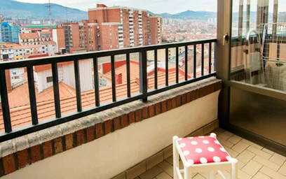Quarto privado em Amadeo Deprit Kalea, 48006 Bilbo, Bizkaia, Spain, imagem 12 de 18