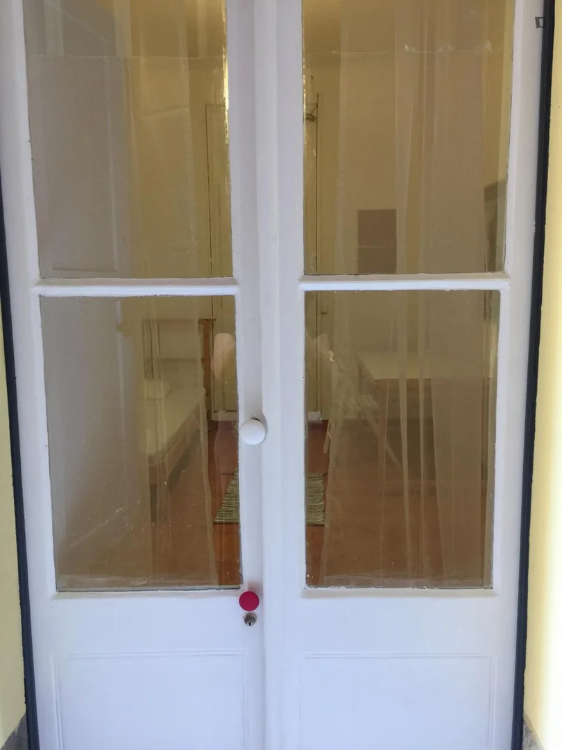 Budget-friendly student room close to campus in