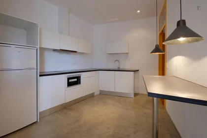 Habitación privada en Rua Oleiros, imagen 6 de 16