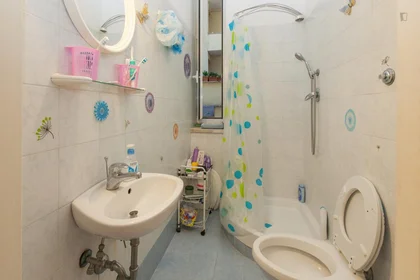 Quarto privado em Via Circonvallazione Nomentana, imagem 12 de 16