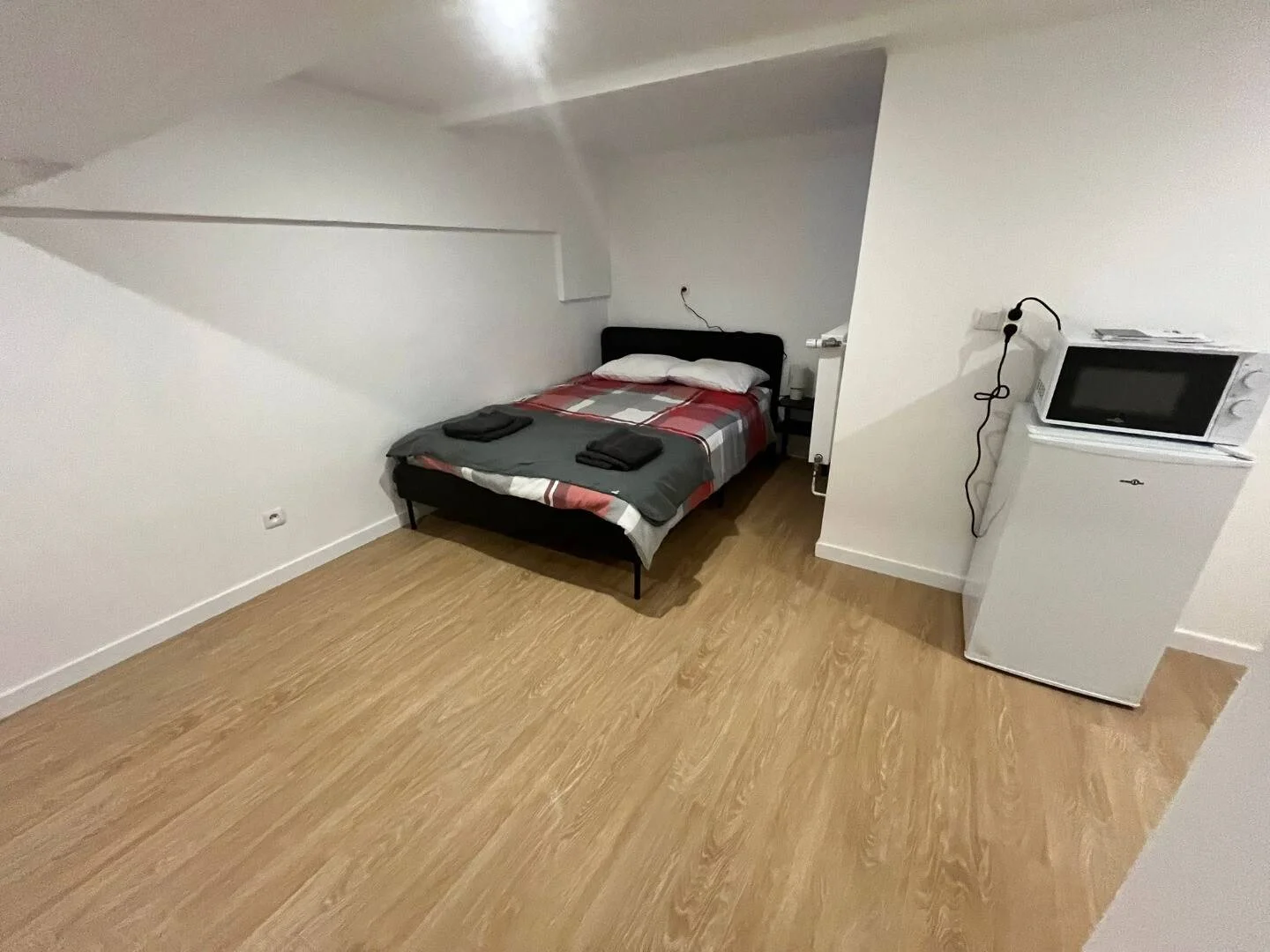 Habitación asequible para estudiantes con buena iluminación en 