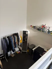 Chambre privée à Wirdumerdijk, image 1 de 3
