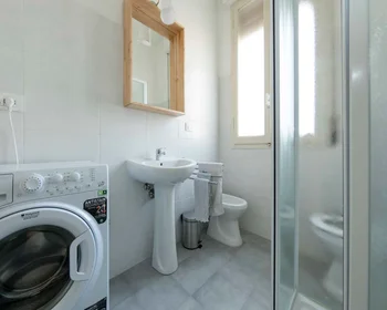 Quarto privado em Via della Salute, imagem 19 de 20