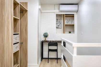 Entire apartment at Rue Boileau, image 7 of 11