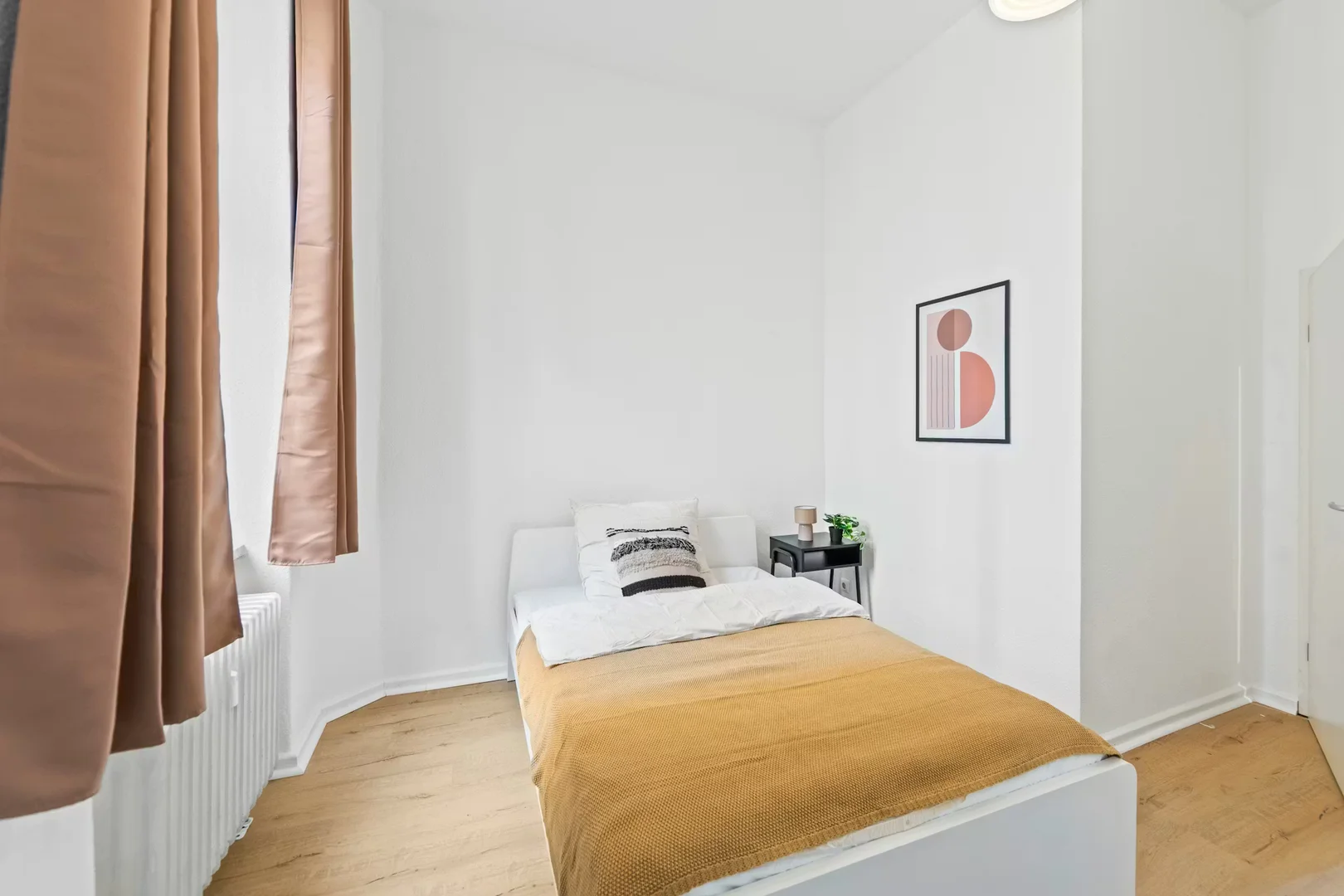 Funktionelles Studentenzimmer perfekt zum Studieren in 