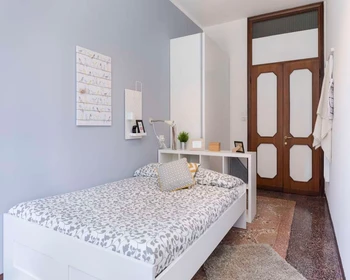 Chambre à louer dans un appartement en colocation à Bologna