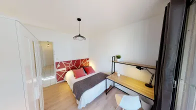 Habitación privada muy luminosa en Lyon