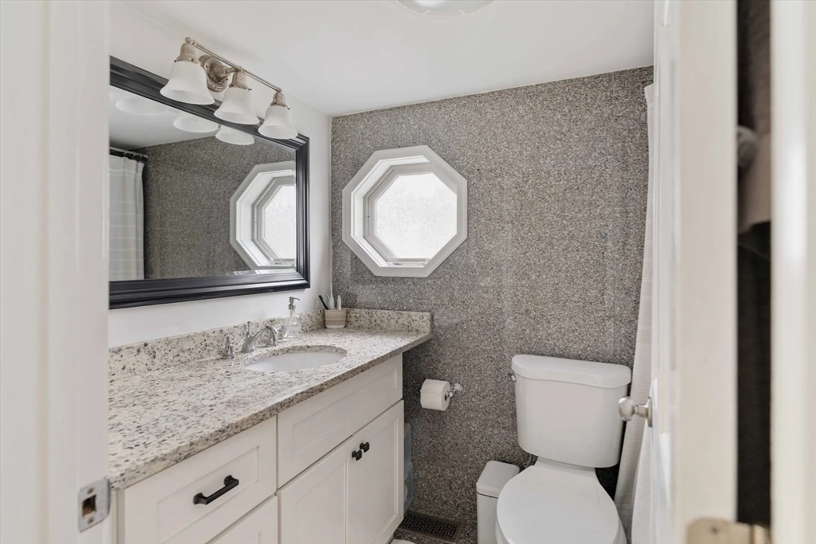 229, Hurley St., Unit 1, East Cambridge, Cambridge, MA, 02141