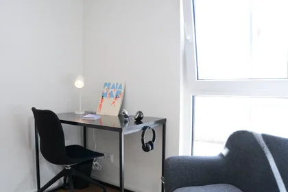 Habitación privada en residencia en Rua da Infanta Dona Maria, 1, imagen 3 de 11