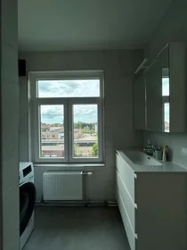 Appartamento intero in Van Heemskerckstraat, Zeeheldenbuurt, immagine 7 di 10