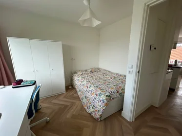 Appartamento intero in Van Heemskerckstraat, Zeeheldenbuurt, immagine 9 di 10