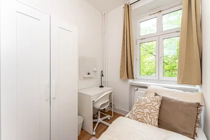 Chambre privée à Rüdersdorfer Straße, Bezirk Friedrichshain-Kreuzberg, image 5 de 10