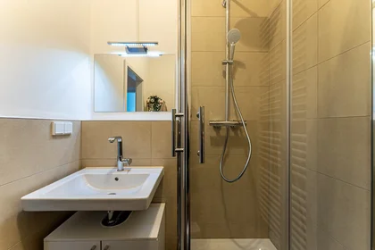 Chambre privée à Rüdersdorfer Straße, Bezirk Friedrichshain-Kreuzberg, image 6 de 10