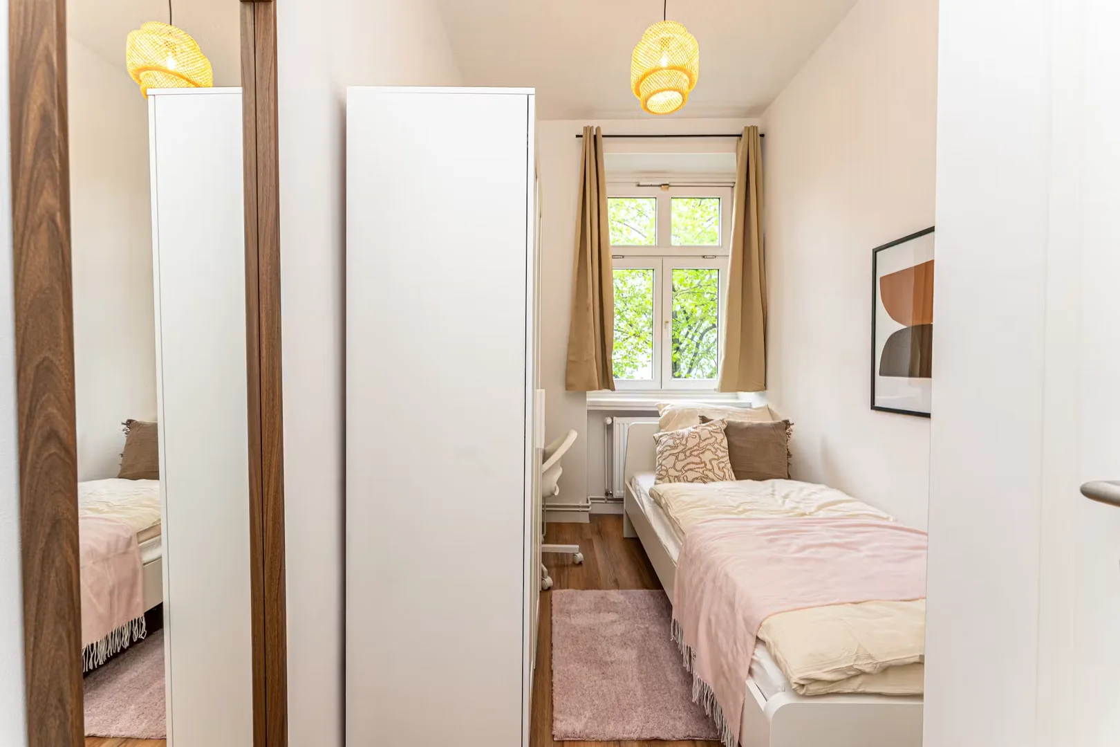 Chambre d'étudiant économique avec emplacement pratique dans