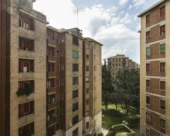 Prywatny pokój Via Salvatore Barzilai, obraz 7 21