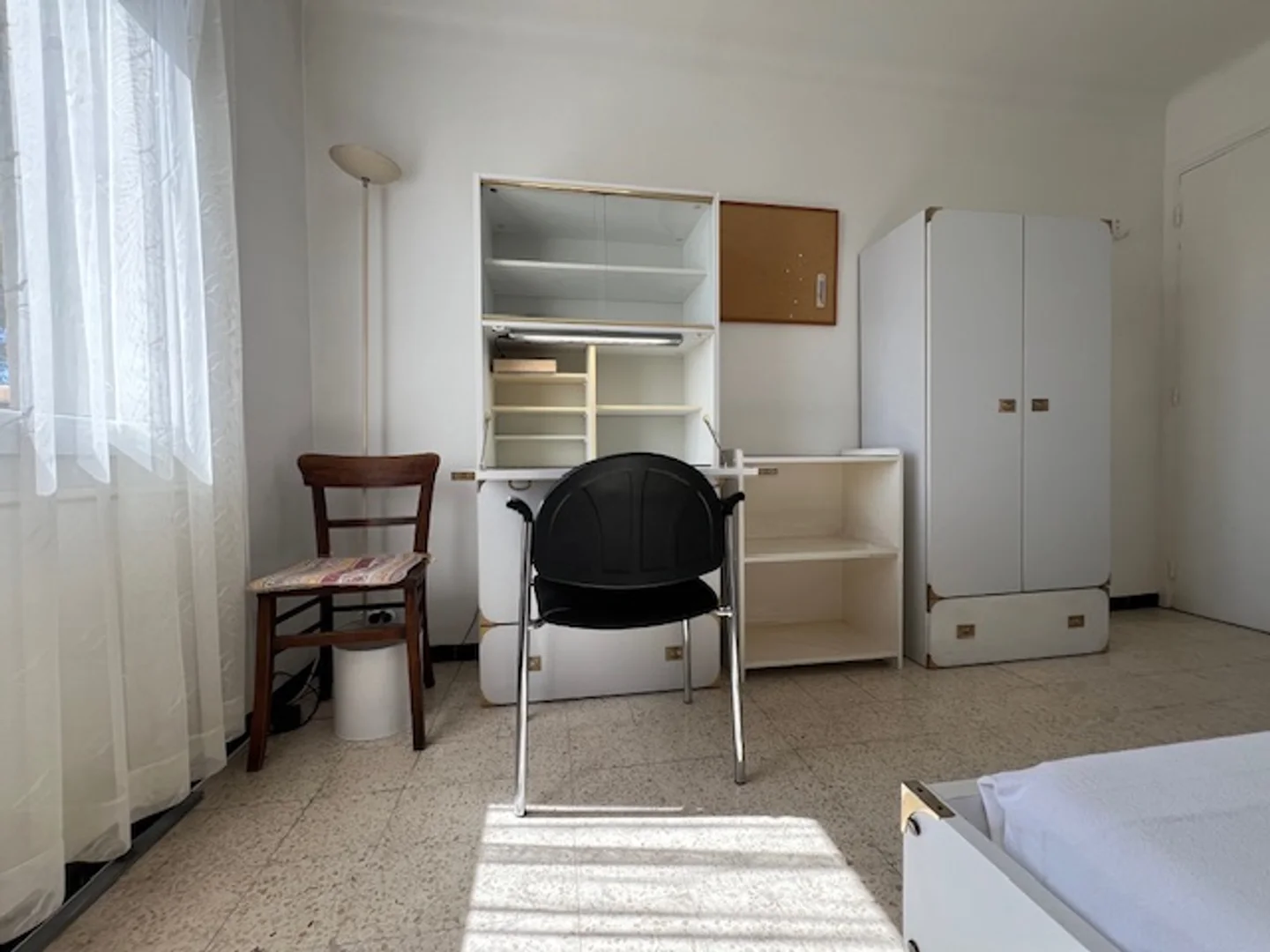 Chambre d'étudiant bon marché à proximité du campus dans 