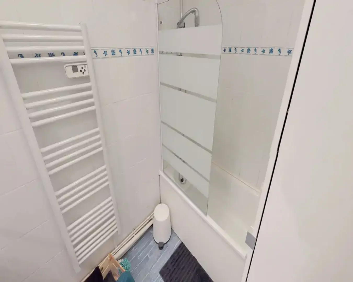 Comfortable and spacious student room in 