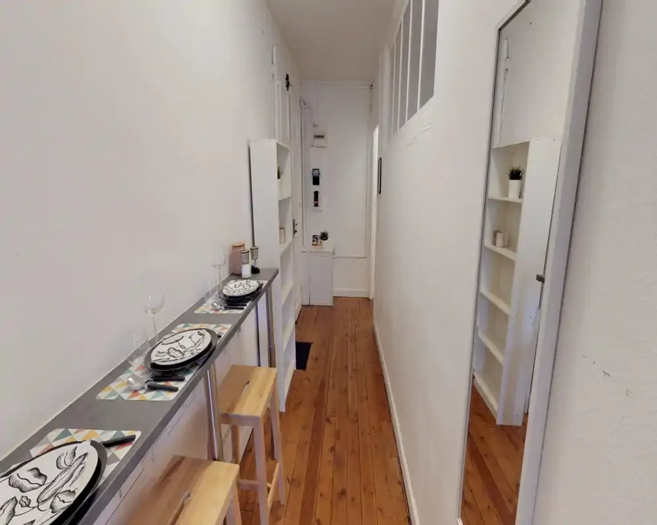 Economical student room with convenient location in 
