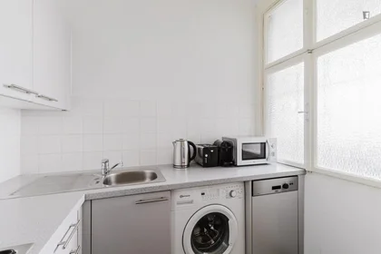 Studio at Eslarngasse, image 9 of 15