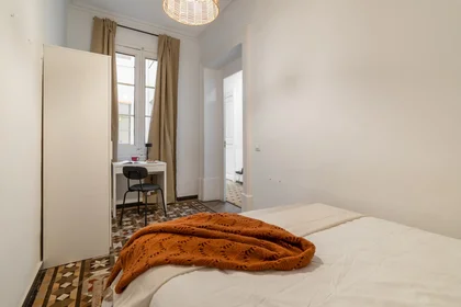 Habitación privada en Carrer Ample 24, imagen 1 de 10