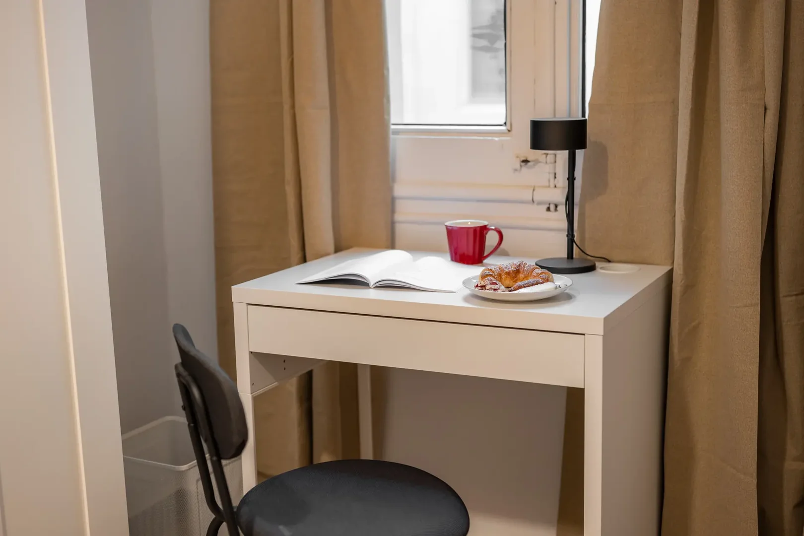Habitación en apartamento estudiantil en alquiler en , completamente amueblado