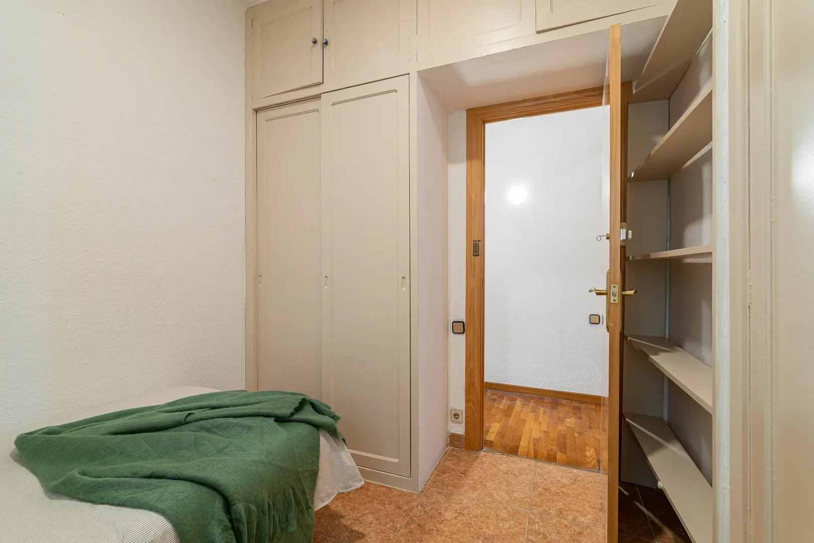Chambre d'étudiant confortable et spacieuse dans 