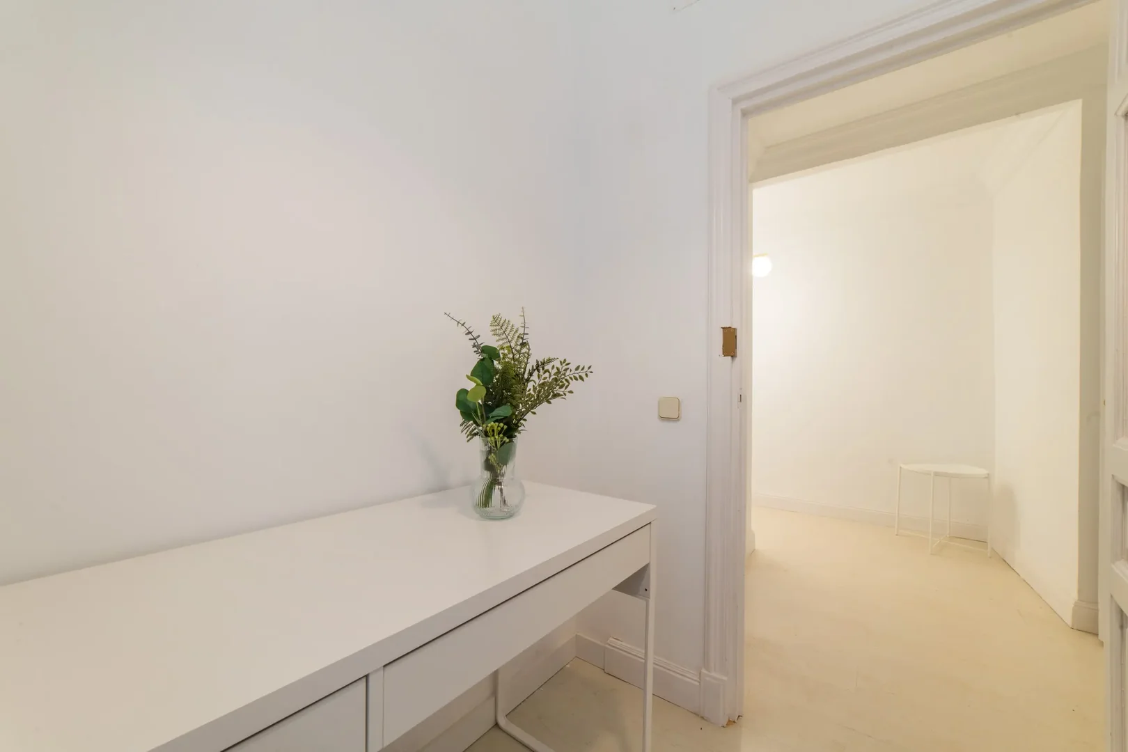 Student-friendly room in  with modern amenities
