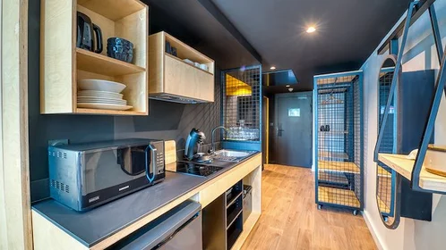 Studio in der 25-av-mazarin, bild 2 von 7