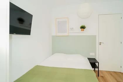 Stanza privata in Av. de Valencia, 32, 5º b, Delicias, 50005 Zaragoza, Spain, immagine 25 di 45