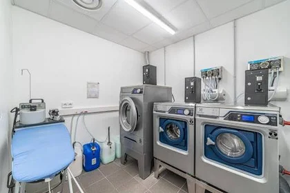 Private room in residence at Clermont-Ferrand, 63000, image 3 of 8