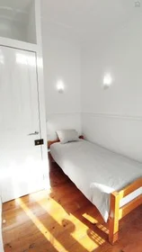 Özel oda konumu Campo de Ourique - Rua Azedo Gneco, 3º, 22 25 görüntüsü