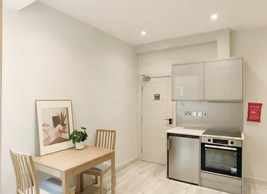 Shared room in residence at 68 Villiers Rd, Kingston upon Thames KT1 3BB, UK, image 11 of 44